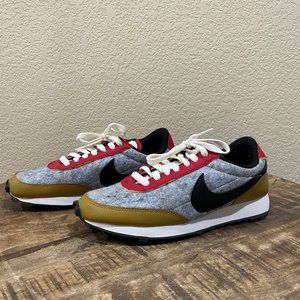 Womens Nike Daybreak